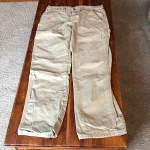 32x30 relaxed fit Dickies khaki painters pants